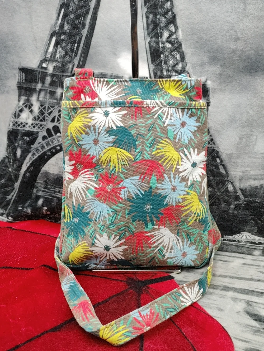 Kavu shoulder bag